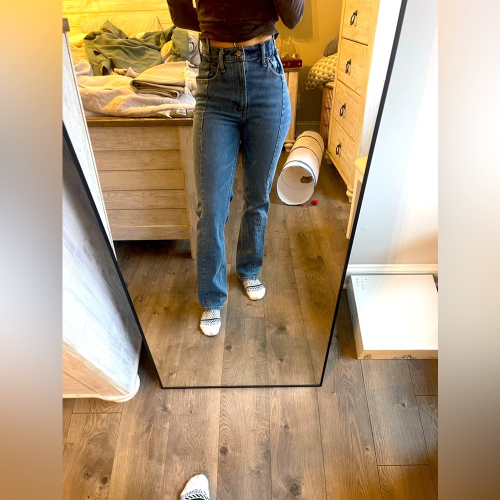 Women’s Abercrombie & Fitch 90s Straight Ultra High Rise Jeans